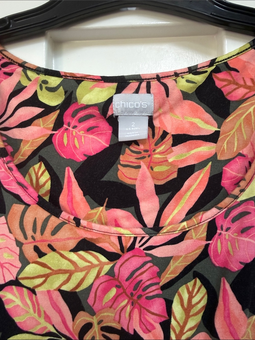 Chico's Women's Tropical Bold Leaf Floral Print Tank Top - Orange Pink Green L - Picture 2 of 6